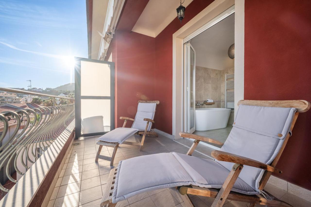 La Fabrique A Poupees - Chambres Et Appartements De Charme Au Coeur De Menton Exteriör bild