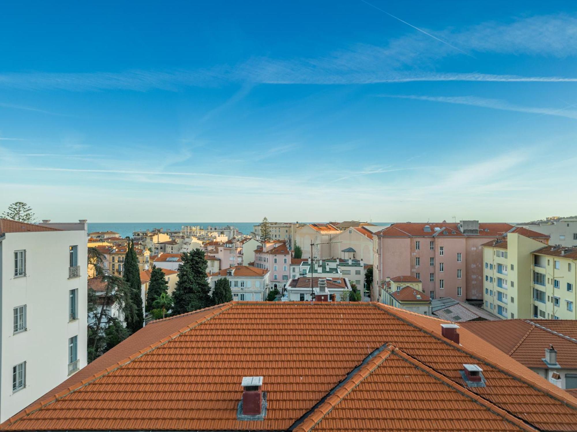 La Fabrique A Poupees - Chambres Et Appartements De Charme Au Coeur De Menton Exteriör bild